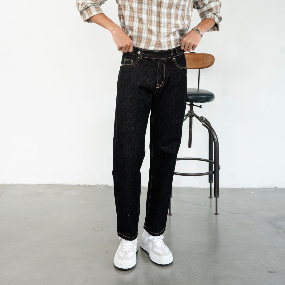 Quần Regular Sidetap Denim Jean
