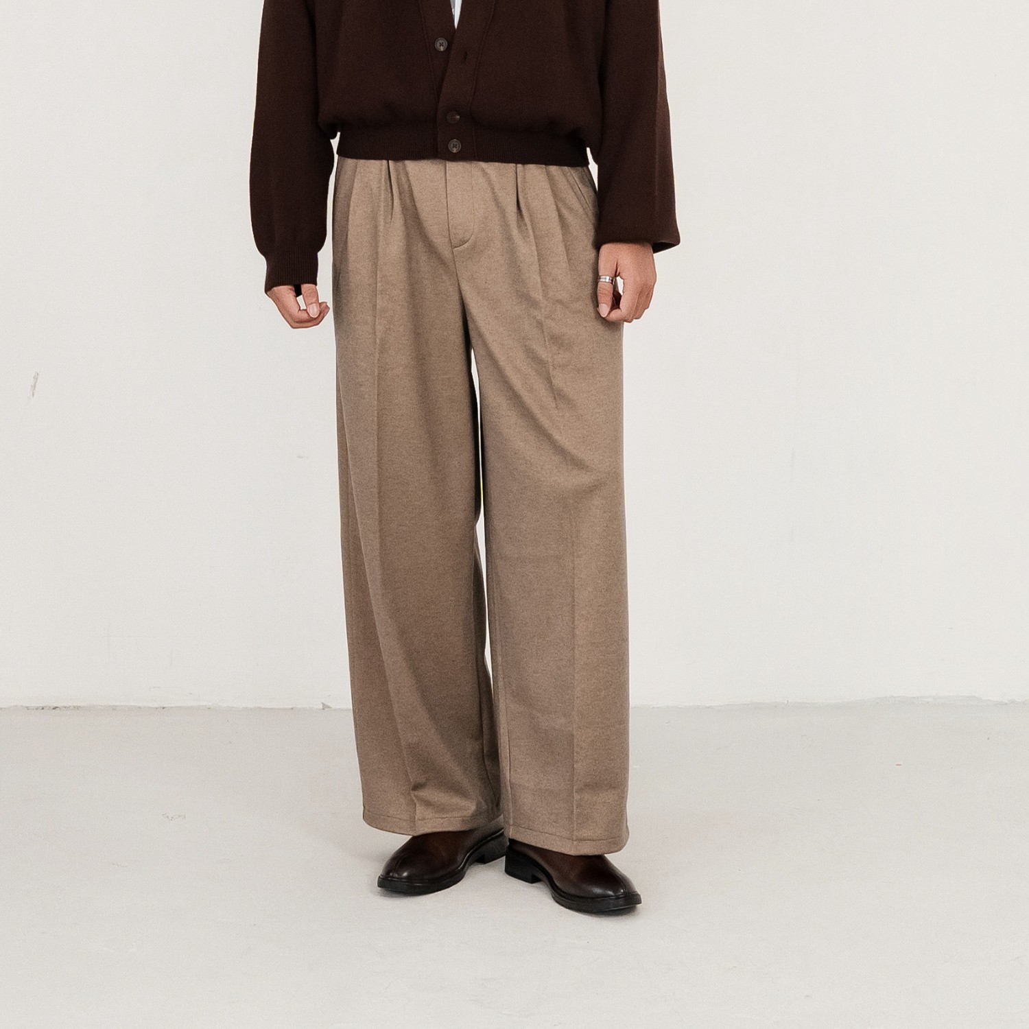 Quần vải dạ âu Ryder Bento wide-leg Trouser